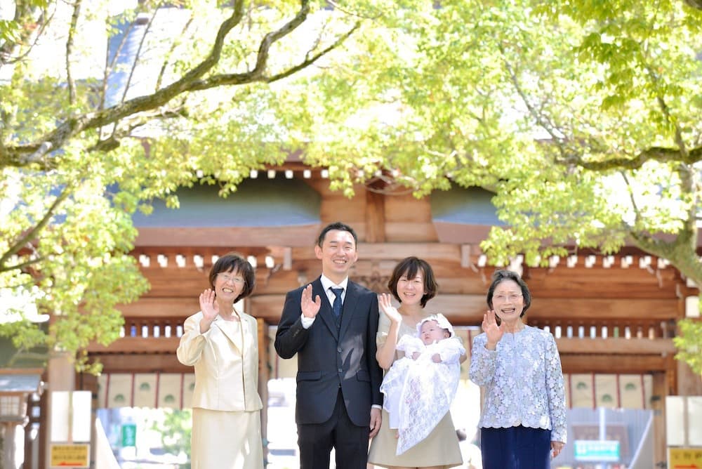 大阪の神社でのお宮参り写真