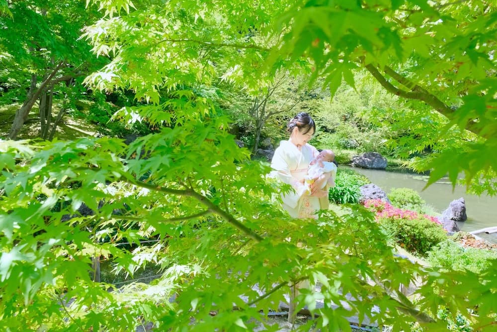 京都の神社でのお宮参り写真