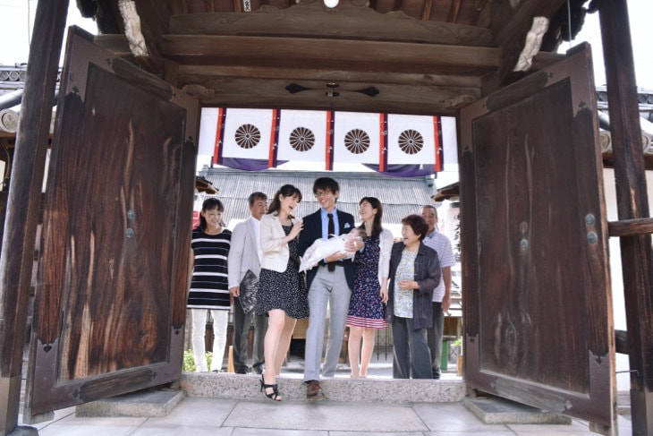 帯解神社でのお宮参りの写真