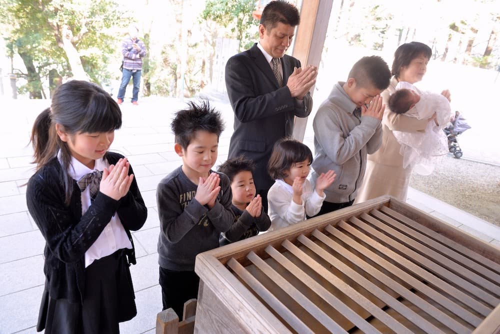 関西の神社でのお宮参り写真