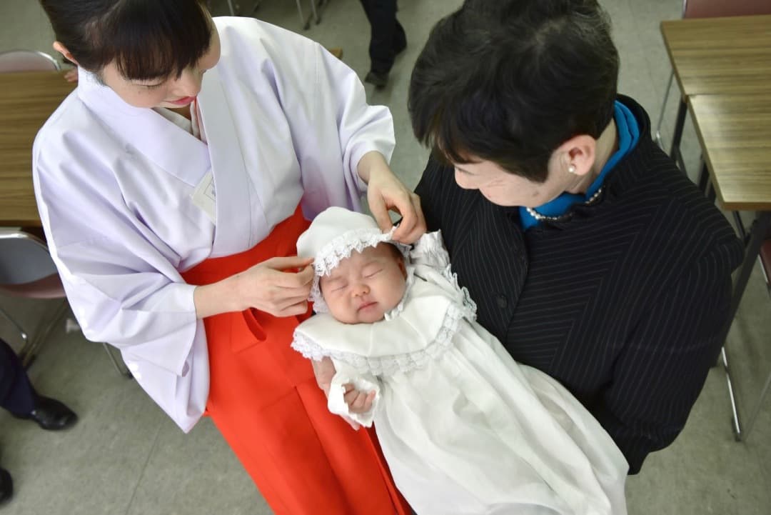 お宮参りの自然な写真