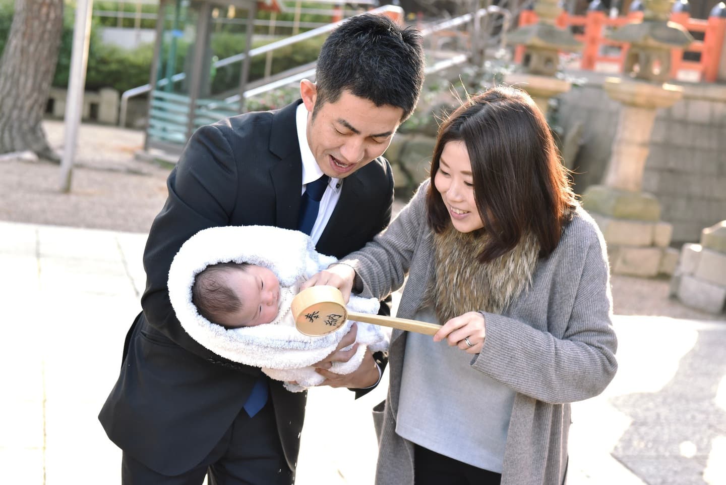住吉大社でお宮参りの赤ちゃん