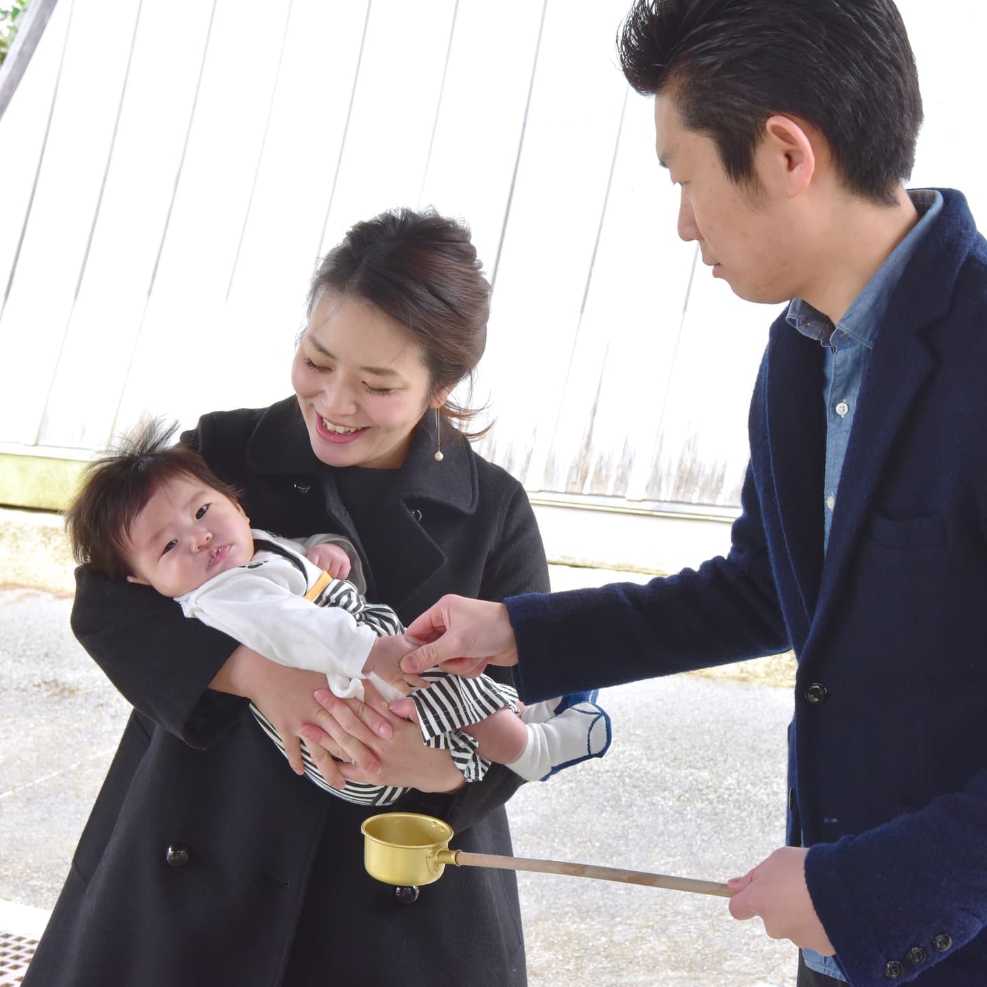 中山寺でお宮参りの赤ちゃん