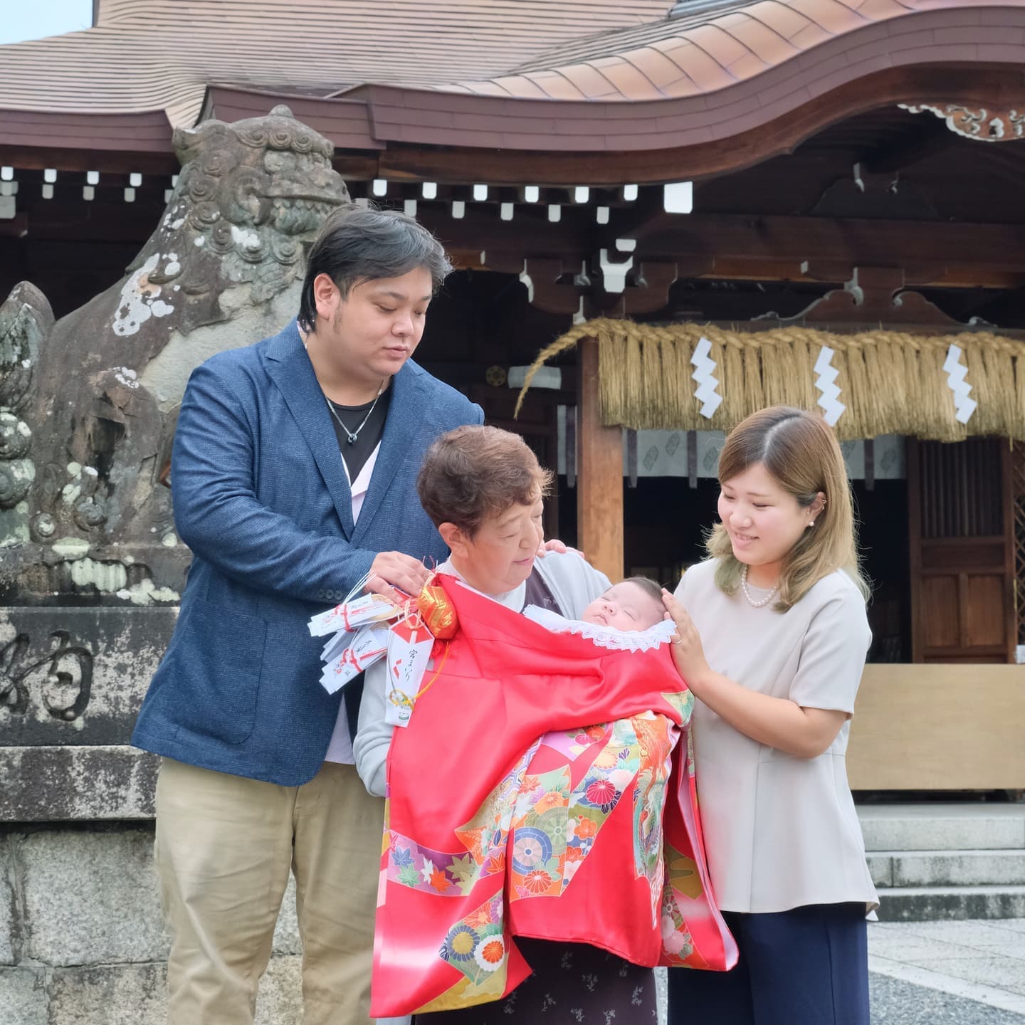 京都の城南宮でお宮参りをした写真