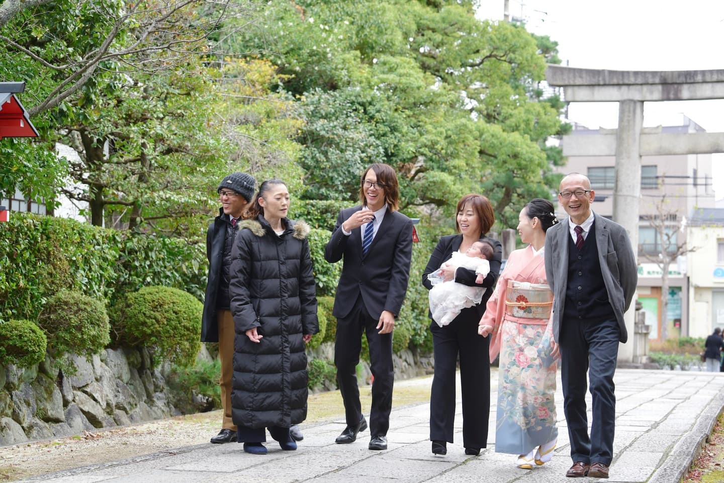 わら天神宮（敷地神社）でお宮参りの赤ちゃん