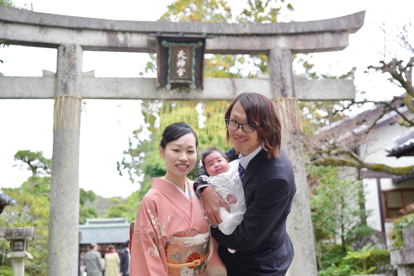 わら天神宮（敷地神社）でお宮参りの赤ちゃん