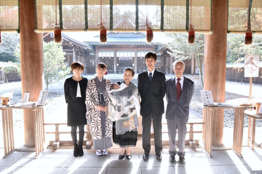 お宮参りの家族写真