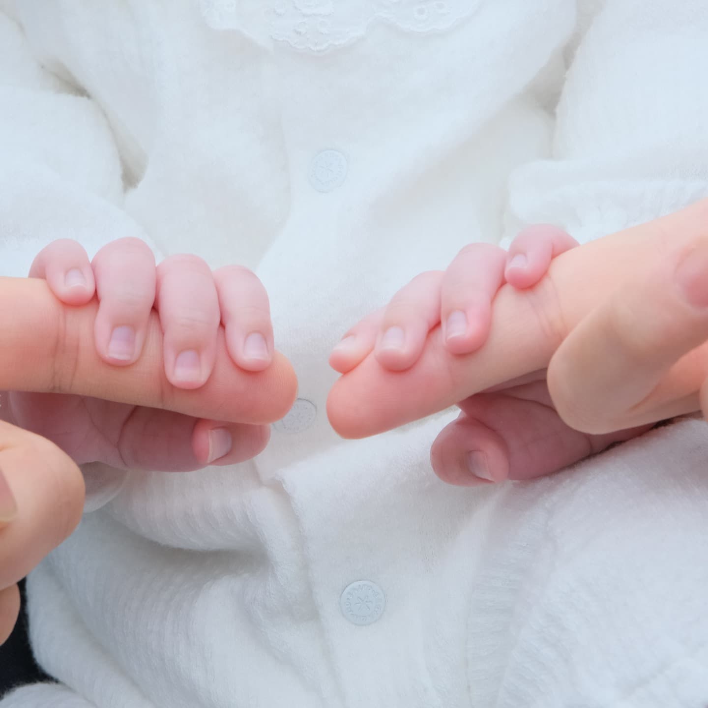 岡田国神社でお宮参りをした赤ちゃんの着物