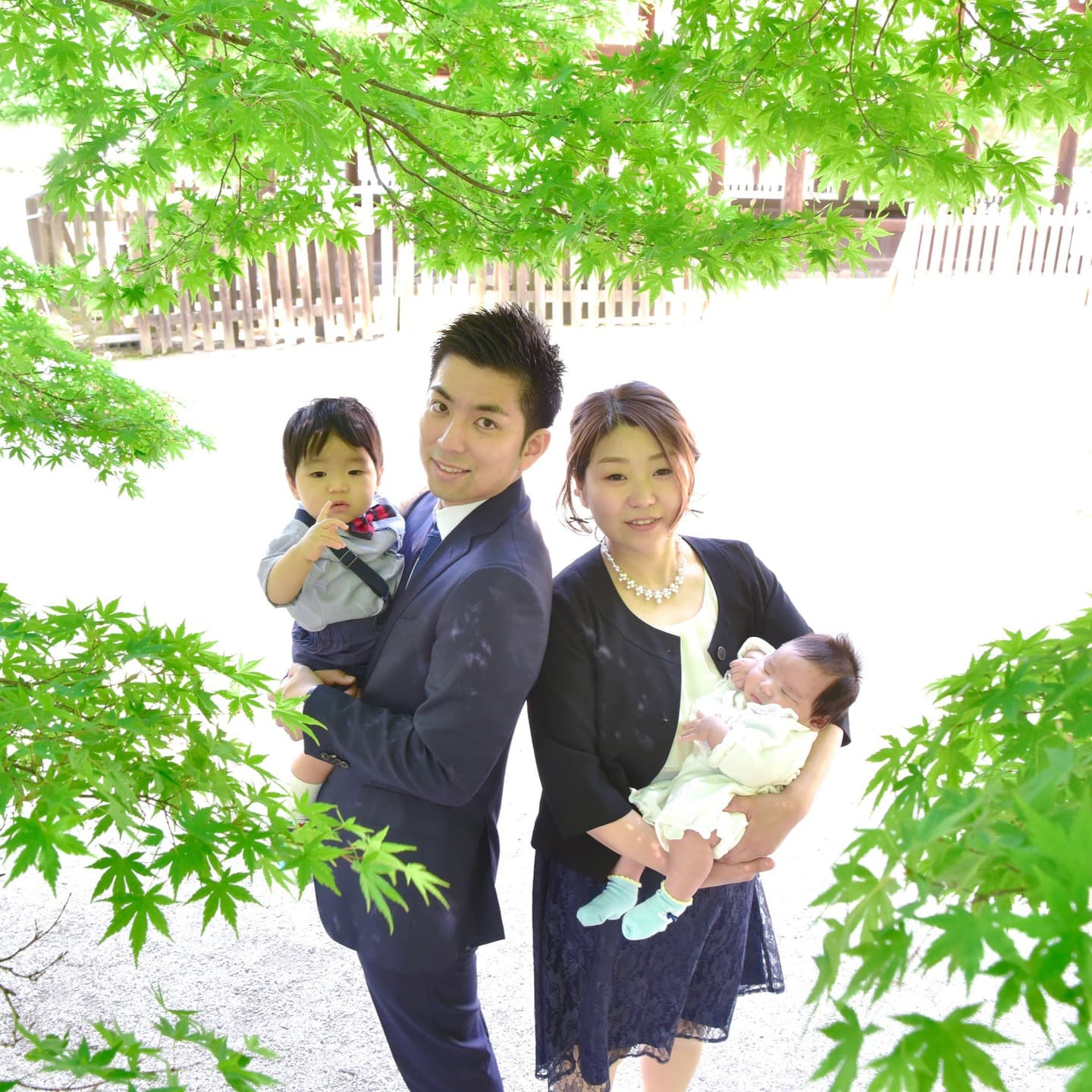 上賀茂神社でお宮参りの赤ちゃんの着物