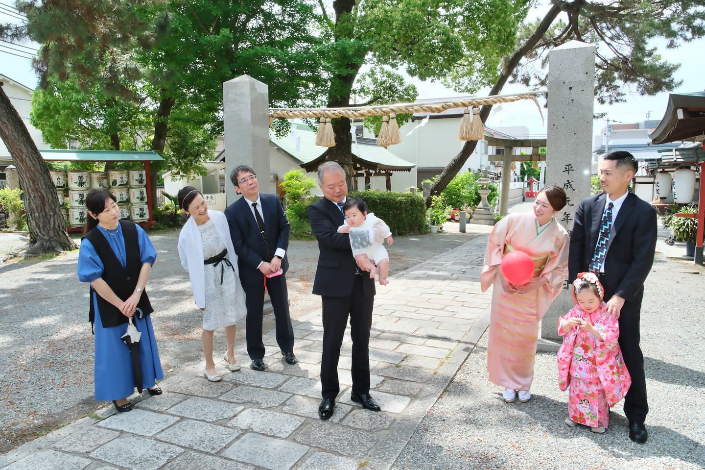 生島神社でお宮参りの赤ちゃんの写真
