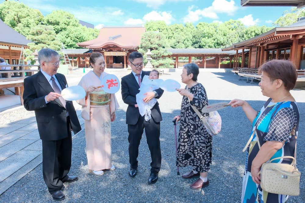 京都の神社でのお宮参りの写真