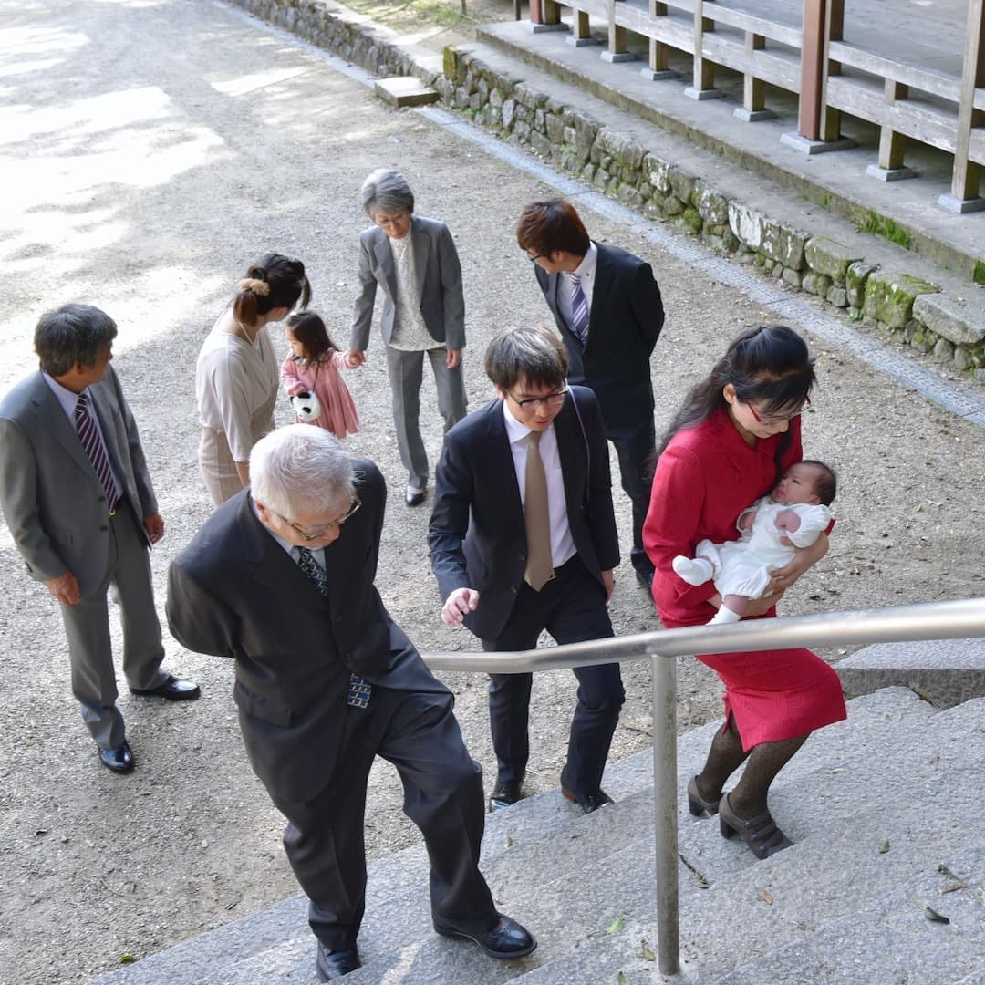 往馬大社でお宮参りの赤ちゃん