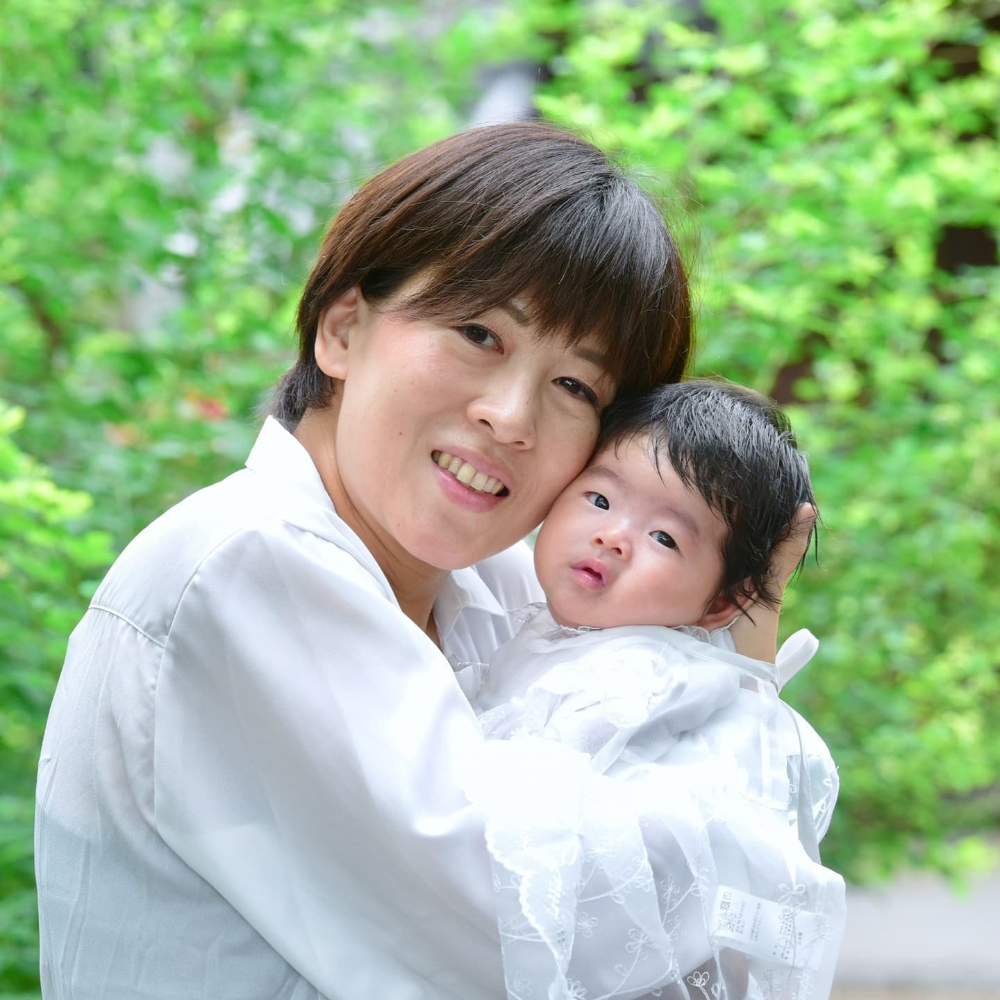 帯解寺でお宮参りの赤ちゃん