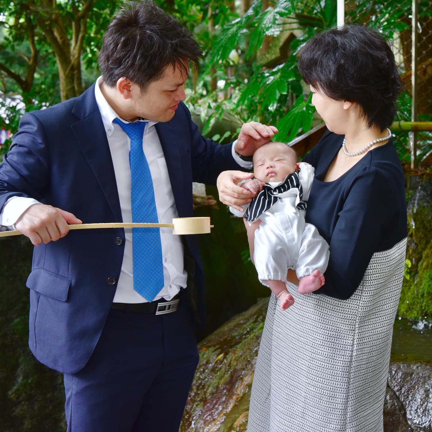 枚岡神社でお宮参りをした写真