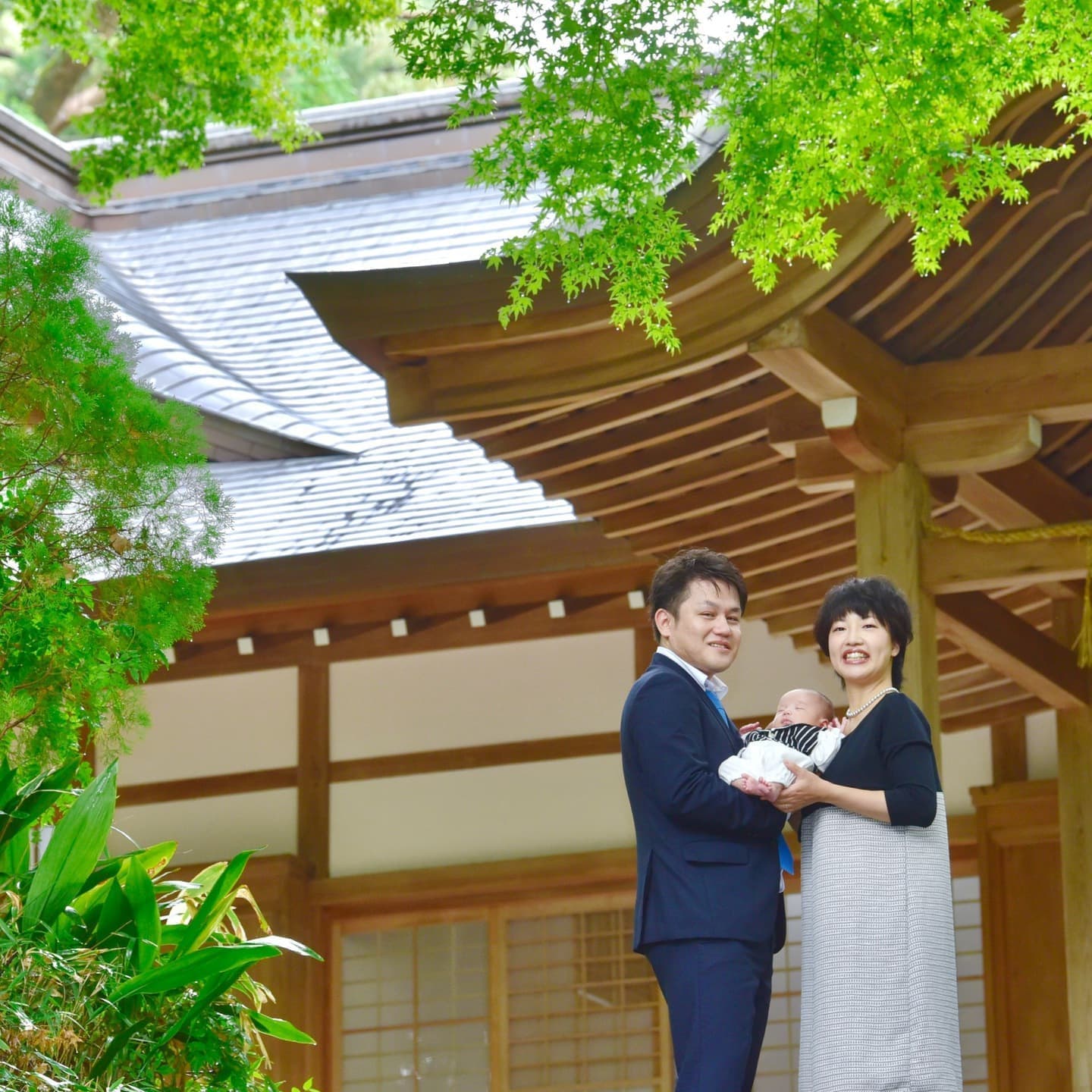 枚岡神社でお宮参りをした写真