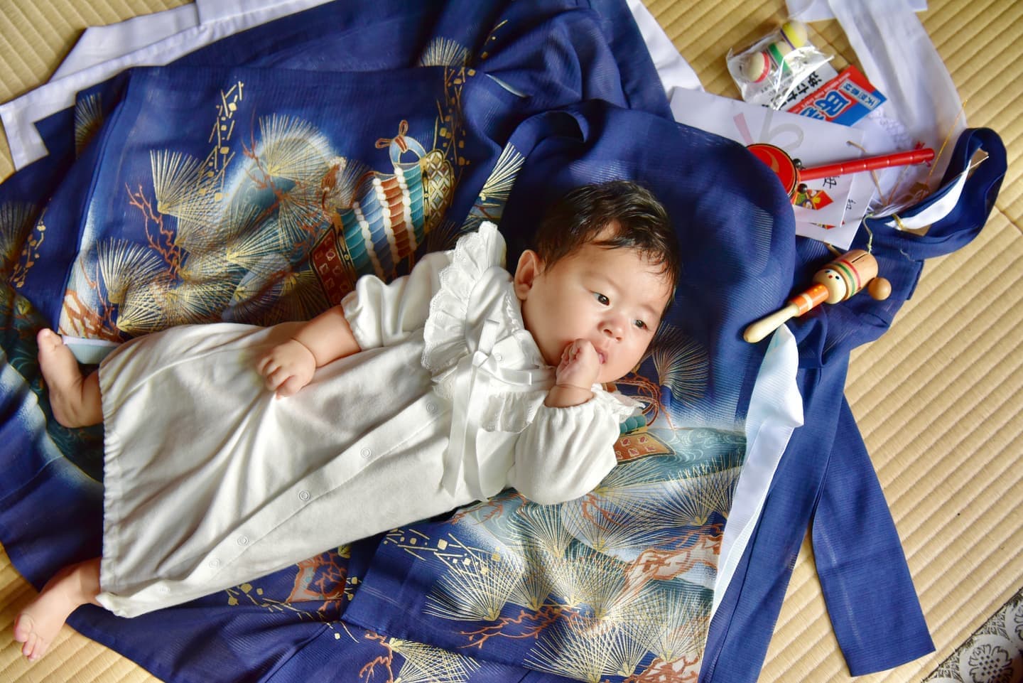 談山神社でお宮参りをした赤ちゃんと家族