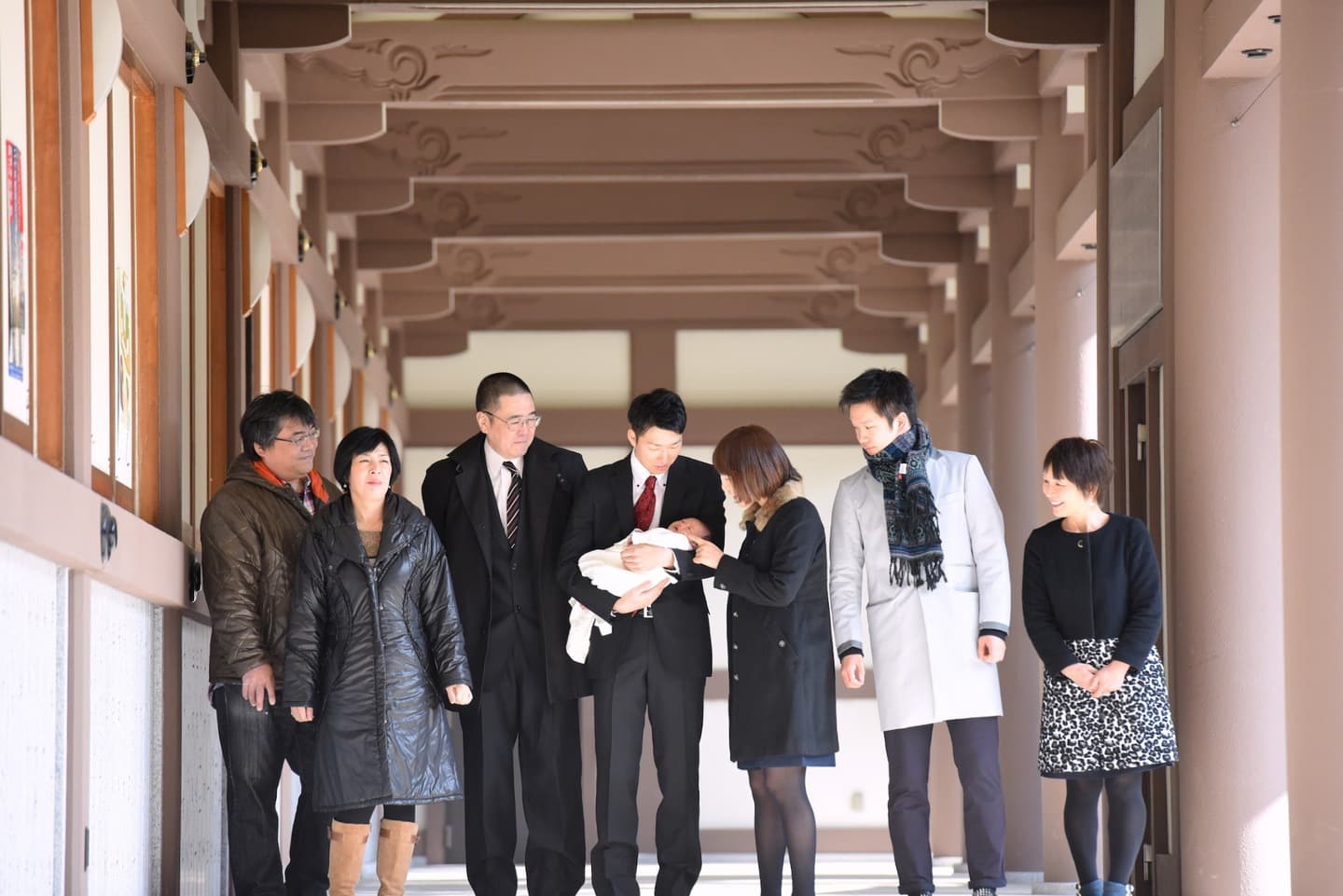 日岡神社でお宮参りの赤ちゃん