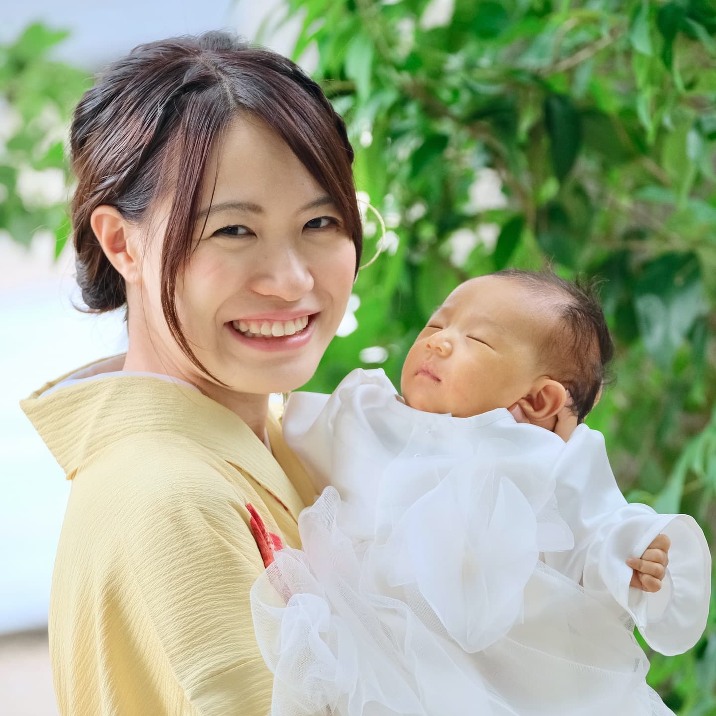 西宮神社でお宮参りの赤ちゃん