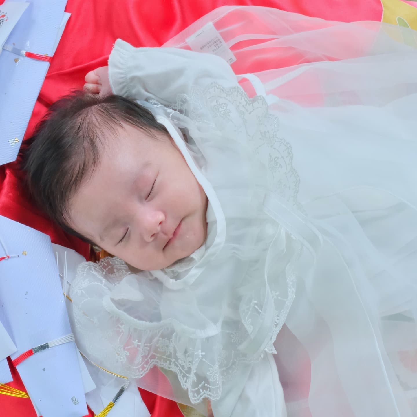 城南宮でお宮参りの赤ちゃん