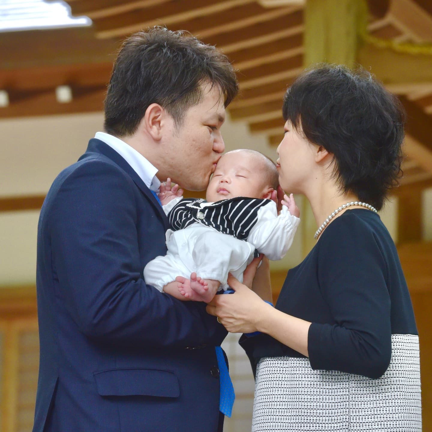 枚岡神社でお宮参りをした写真