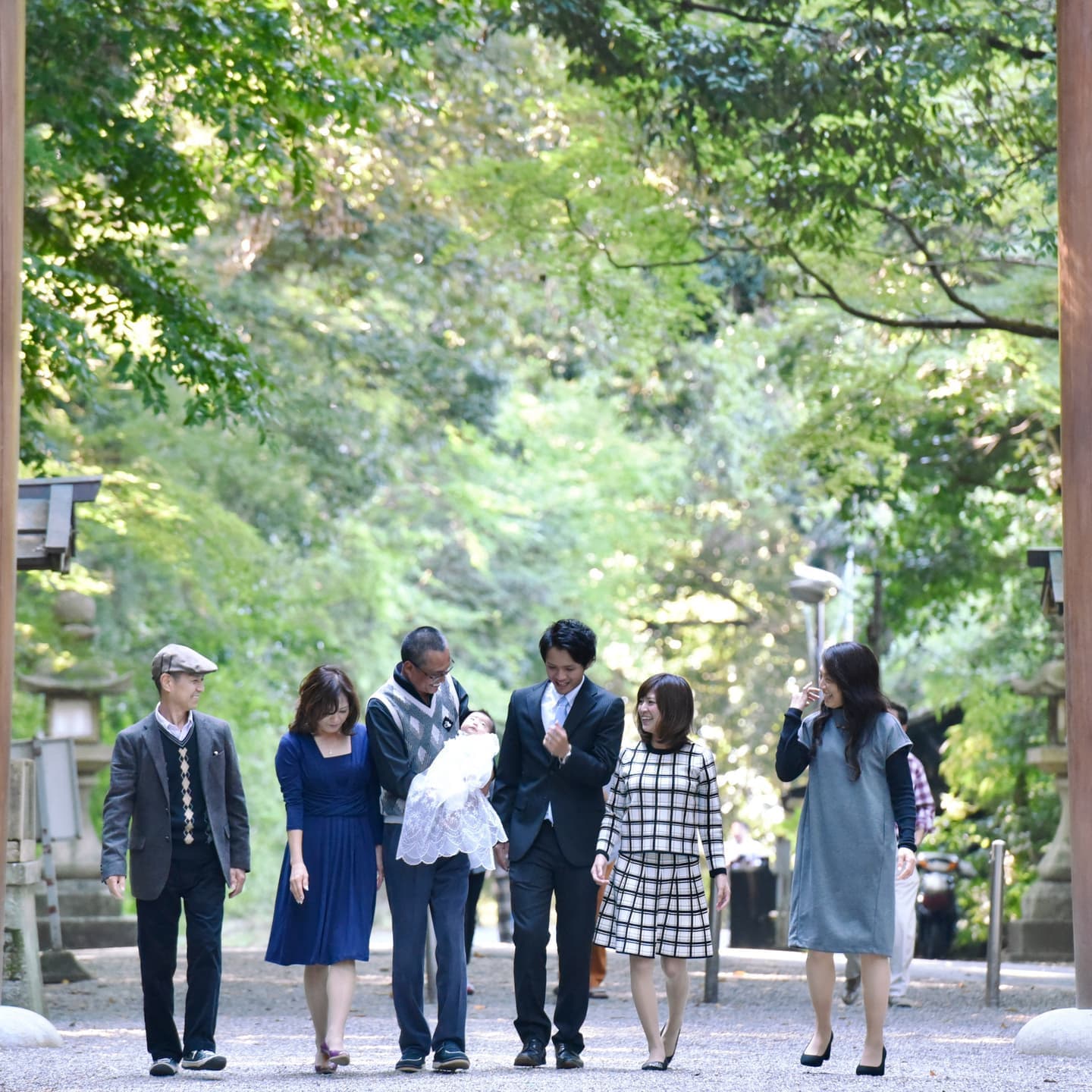石上神宮でお宮参りの赤ちゃん