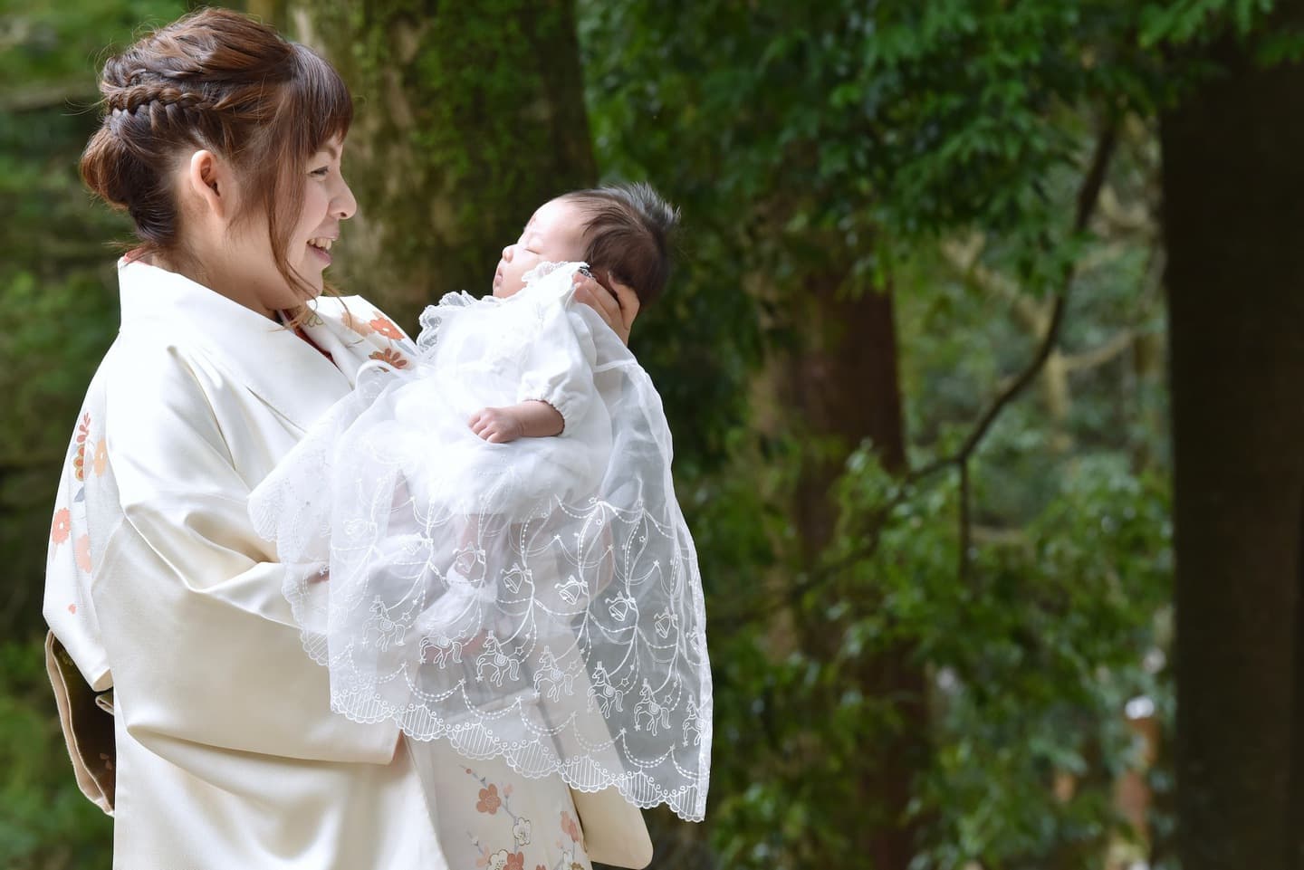 お宮参りの服装 お宮参りの出張撮影や七五三 家族写真ならキキフォトワークス 公式