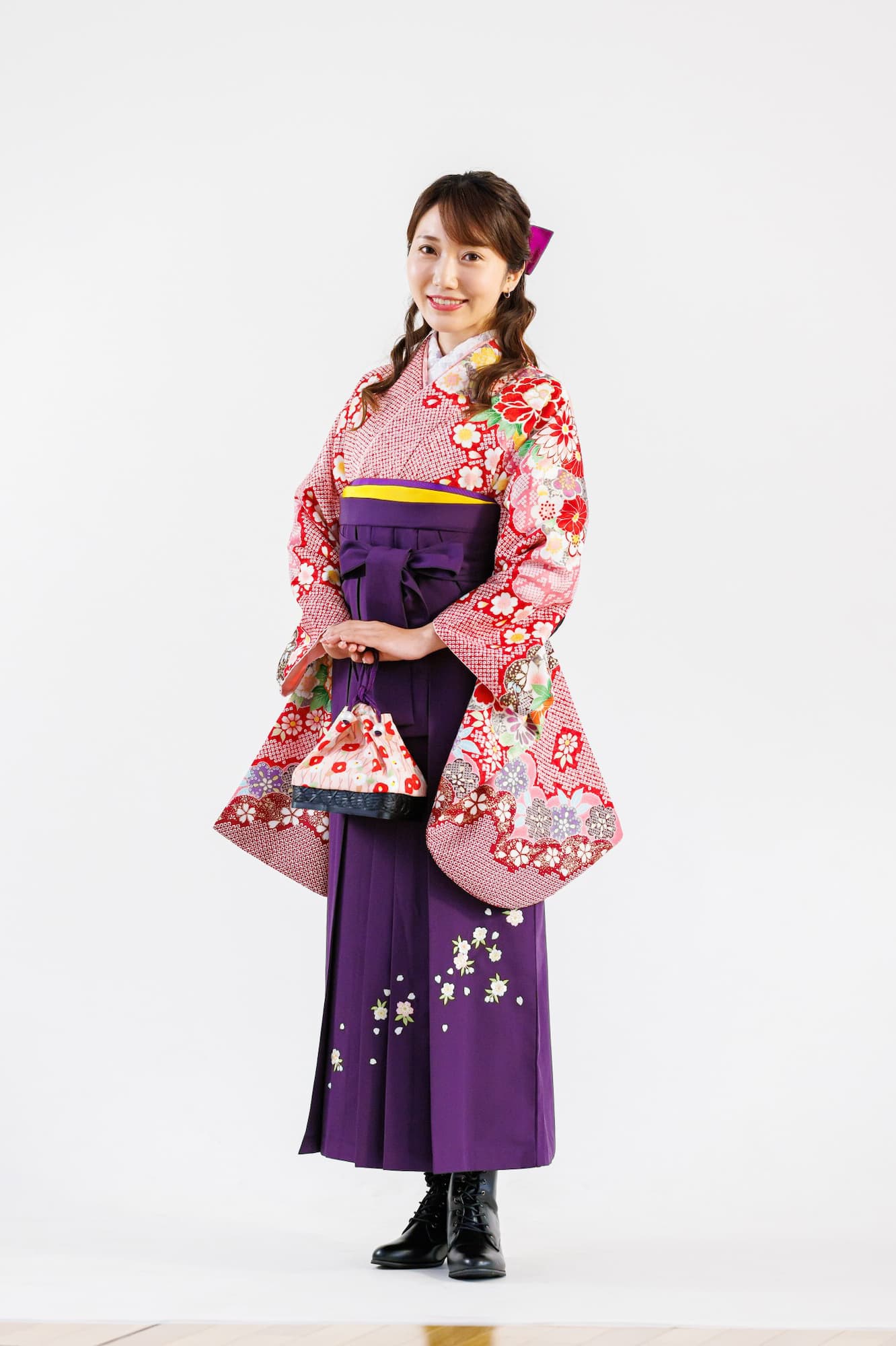 美しい着物姿の和装ポートレート