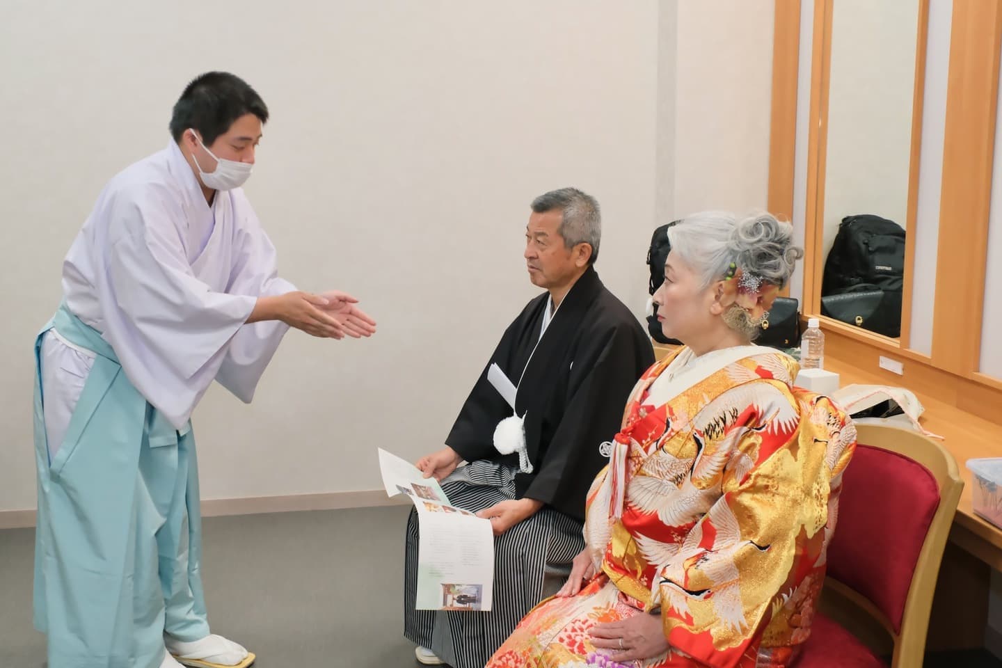 シニア世代の再婚で神社で和装の結婚式の花嫁