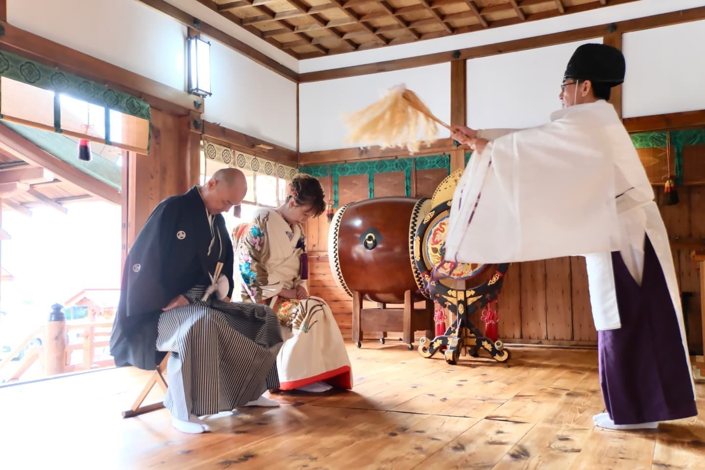 再婚で神社でのフォトウエディングの花嫁