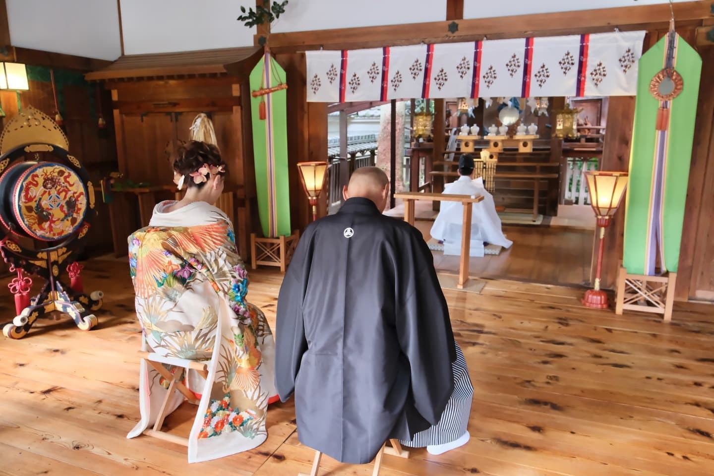 再婚で神社でのフォトウエディングの花嫁