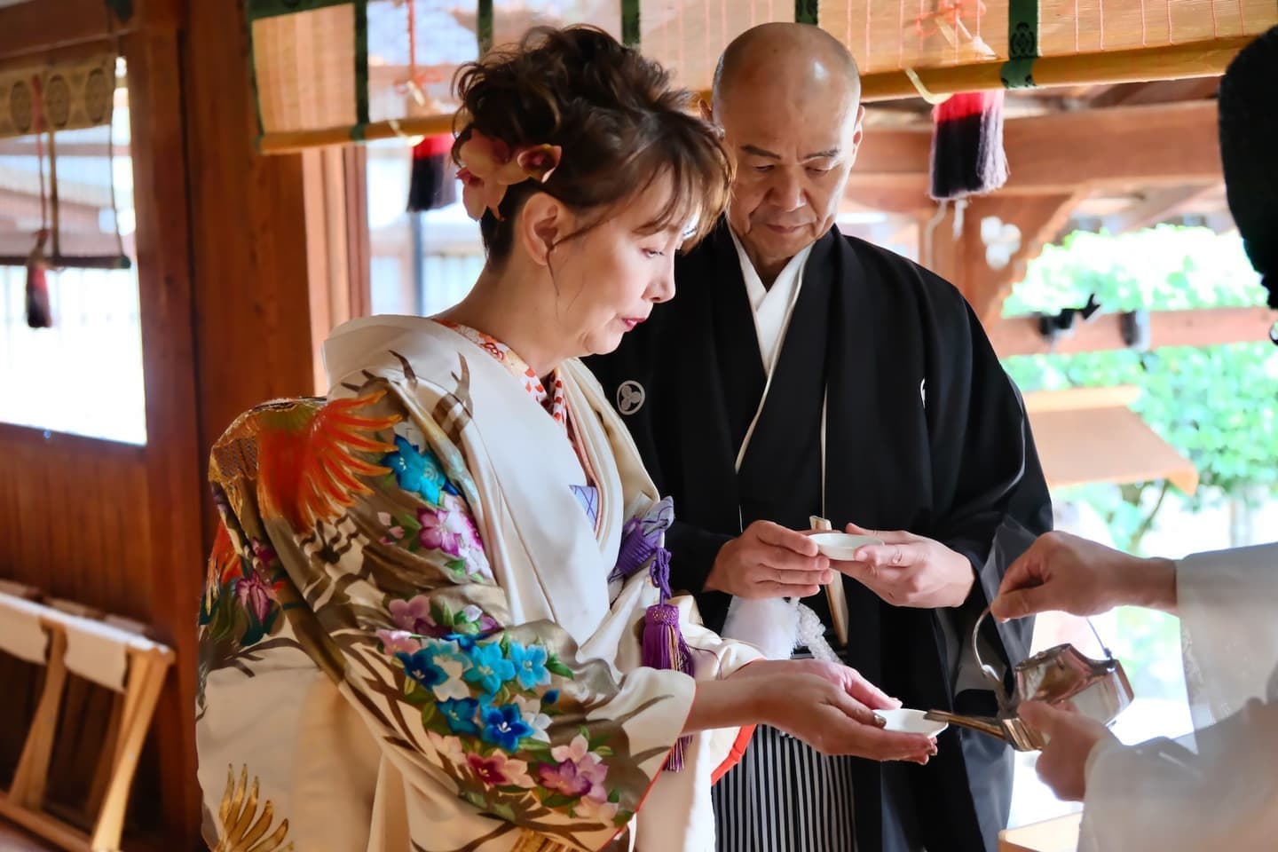 再婚で神社でのフォトウエディングの花嫁