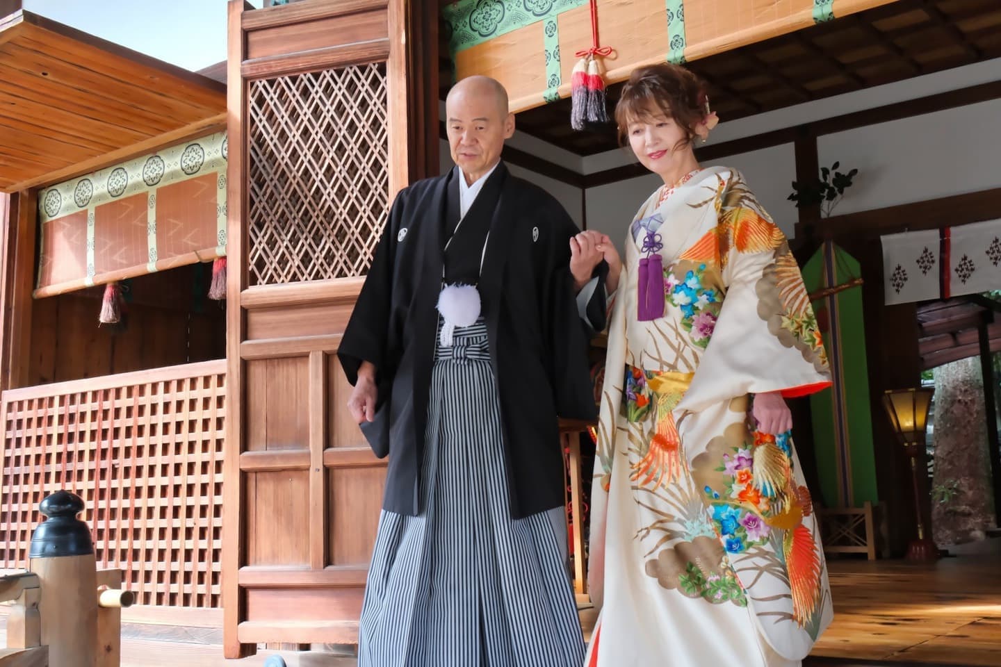 再婚で神社でのフォトウエディングの花嫁