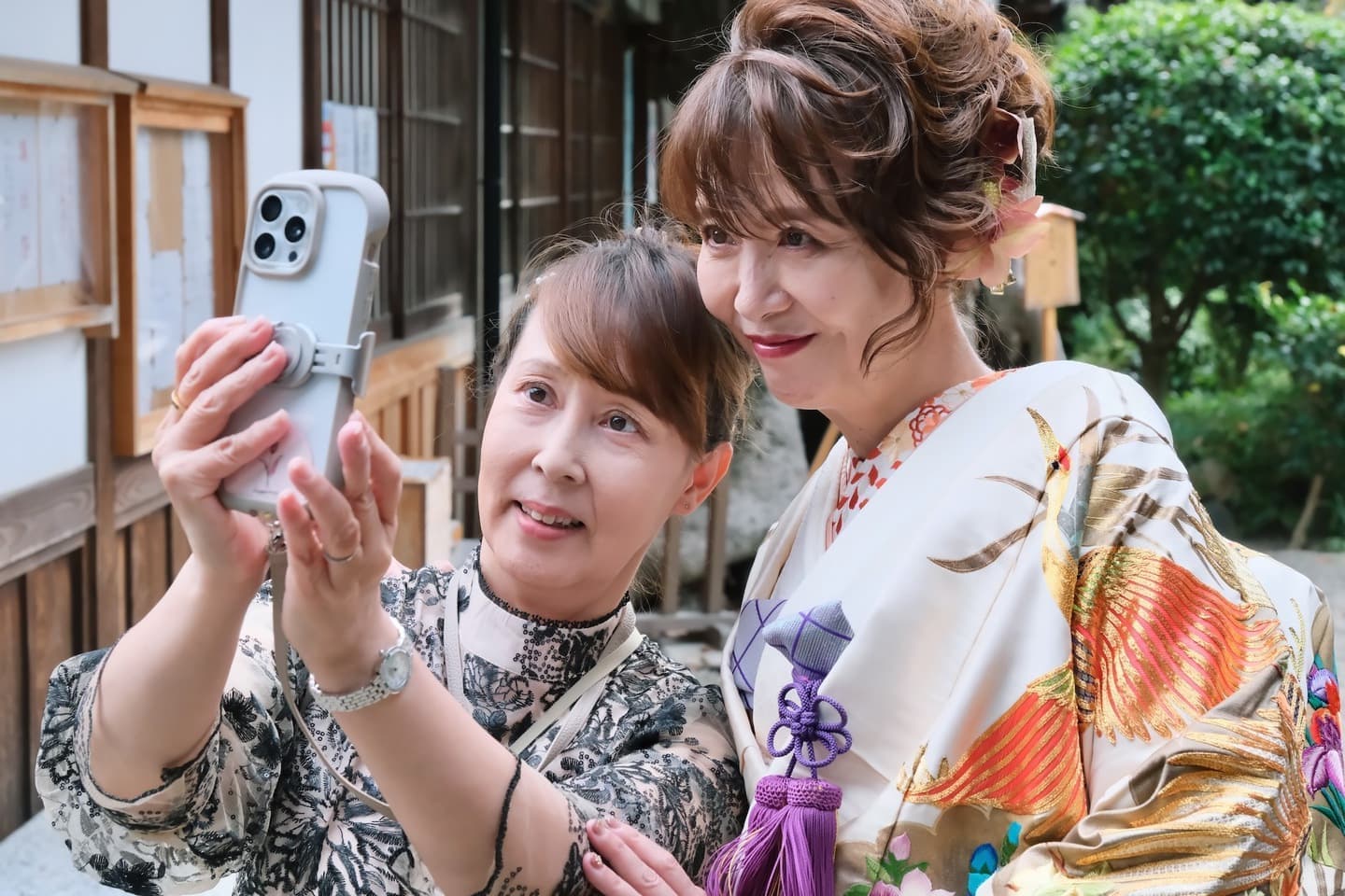 再婚で神社でのフォトウエディングの花嫁