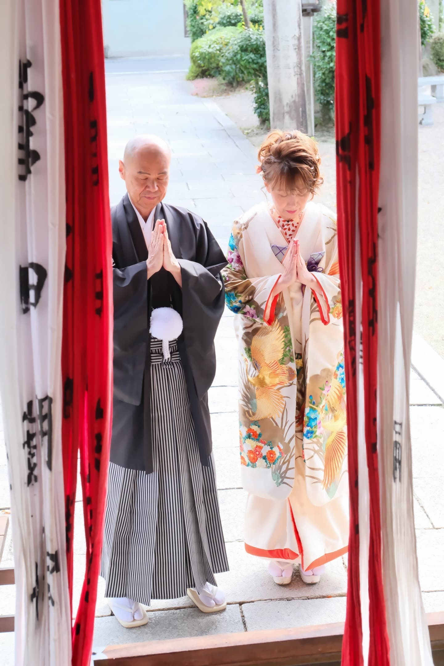 再婚で神社でのフォトウエディングの花嫁
