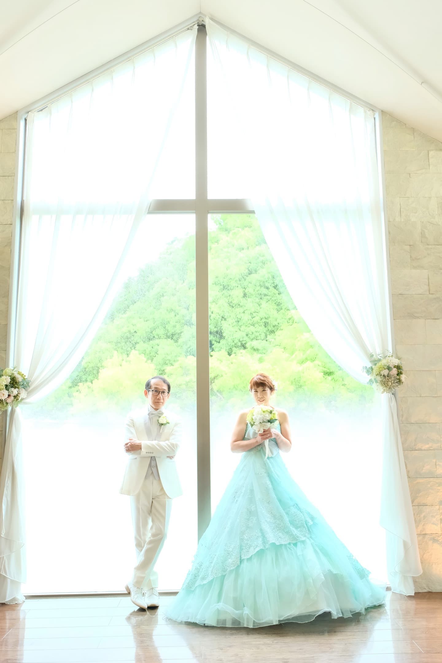 シニア世代の再婚でのウエディングドレス姿