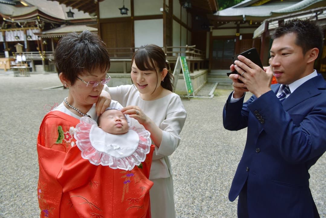 大神神社で撮ったお宮参りの写真