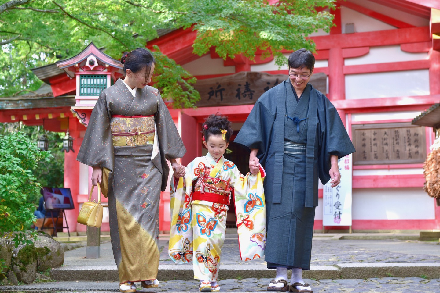 神社へ出張して着物で撮る七五三の写真