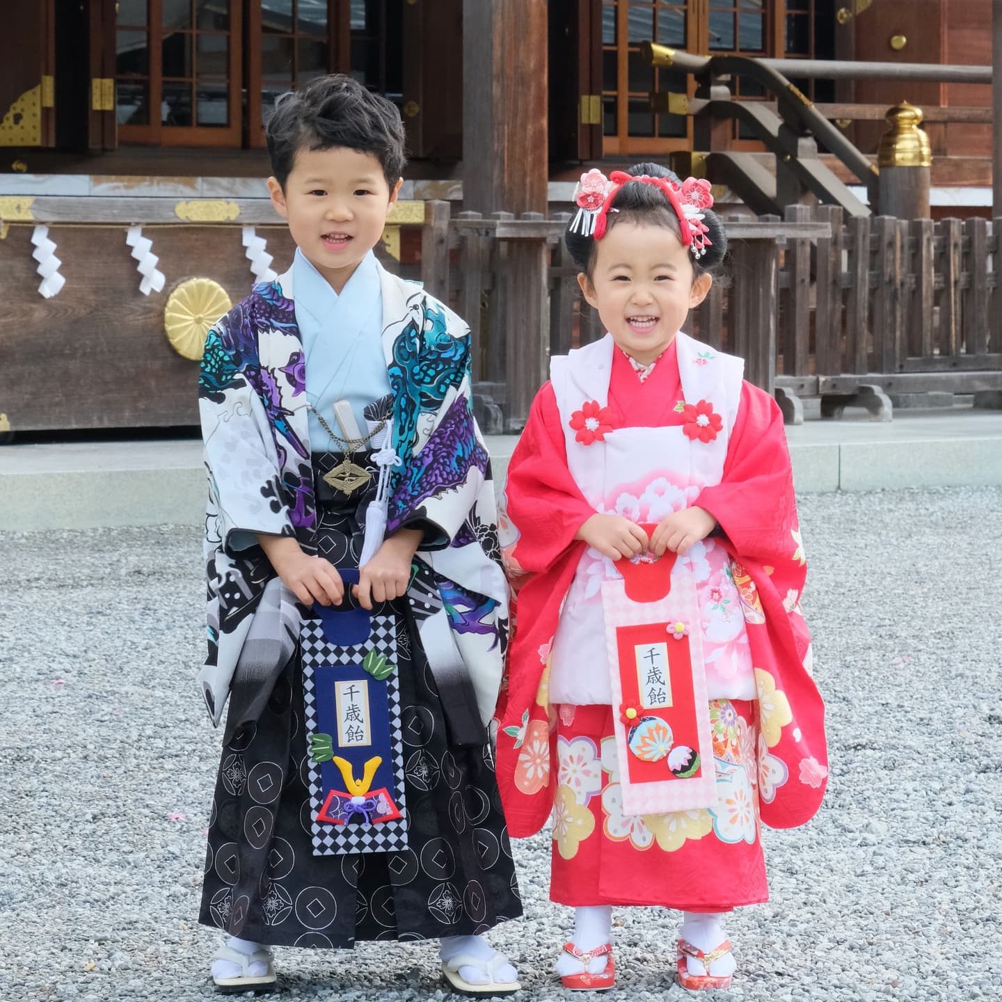 奈良の大神神社で七五三参りをした写真