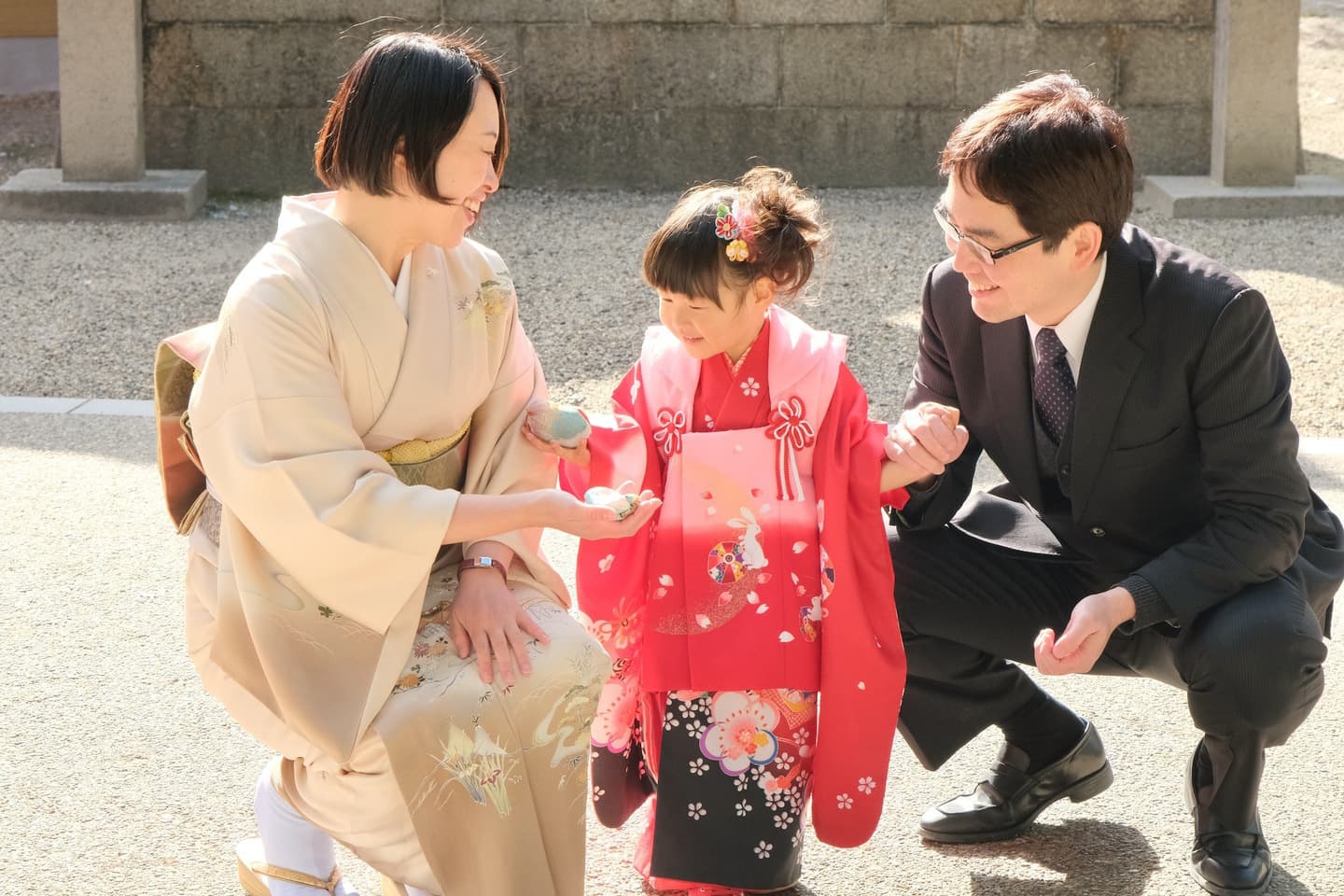 西宮神社で七五三の着物の女の子