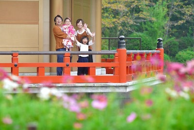 神社での七五三の家族写真