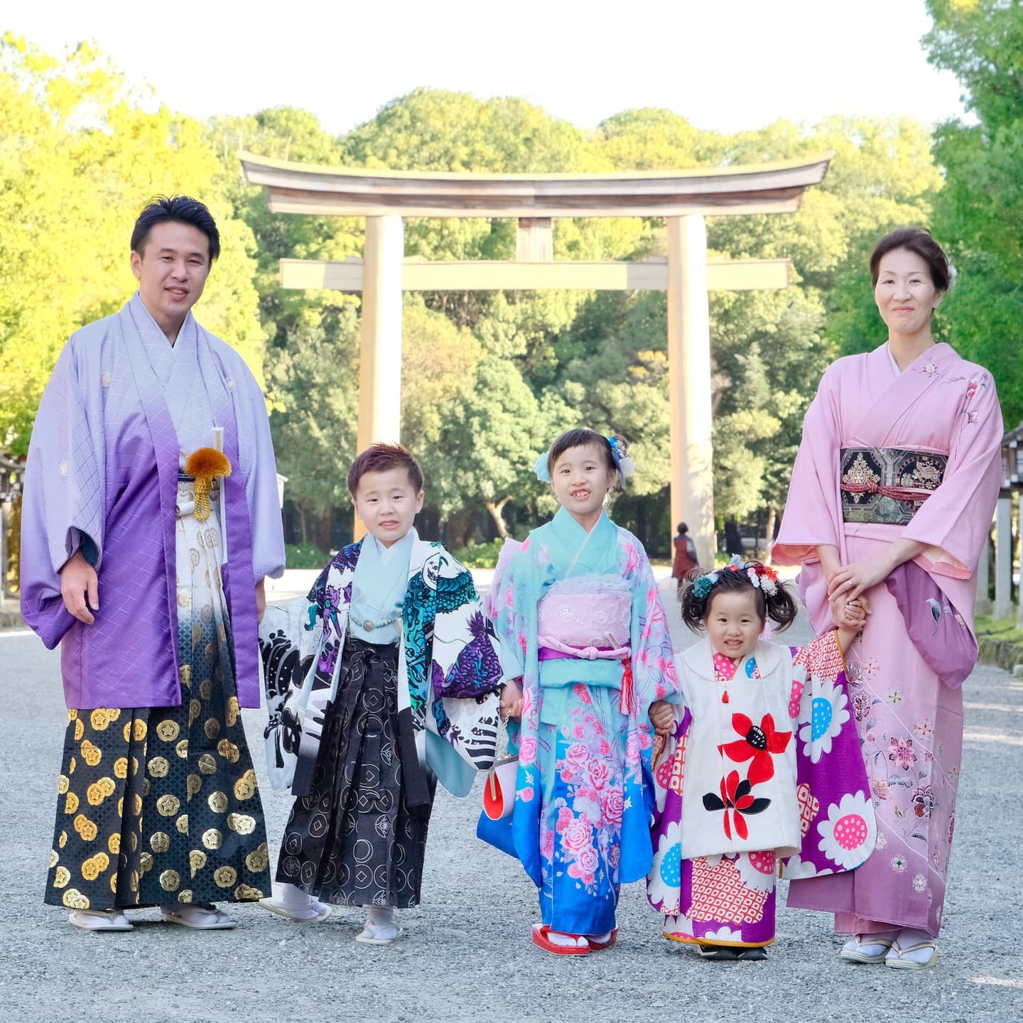 奈良の橿原神宮で七五三参りをした写真