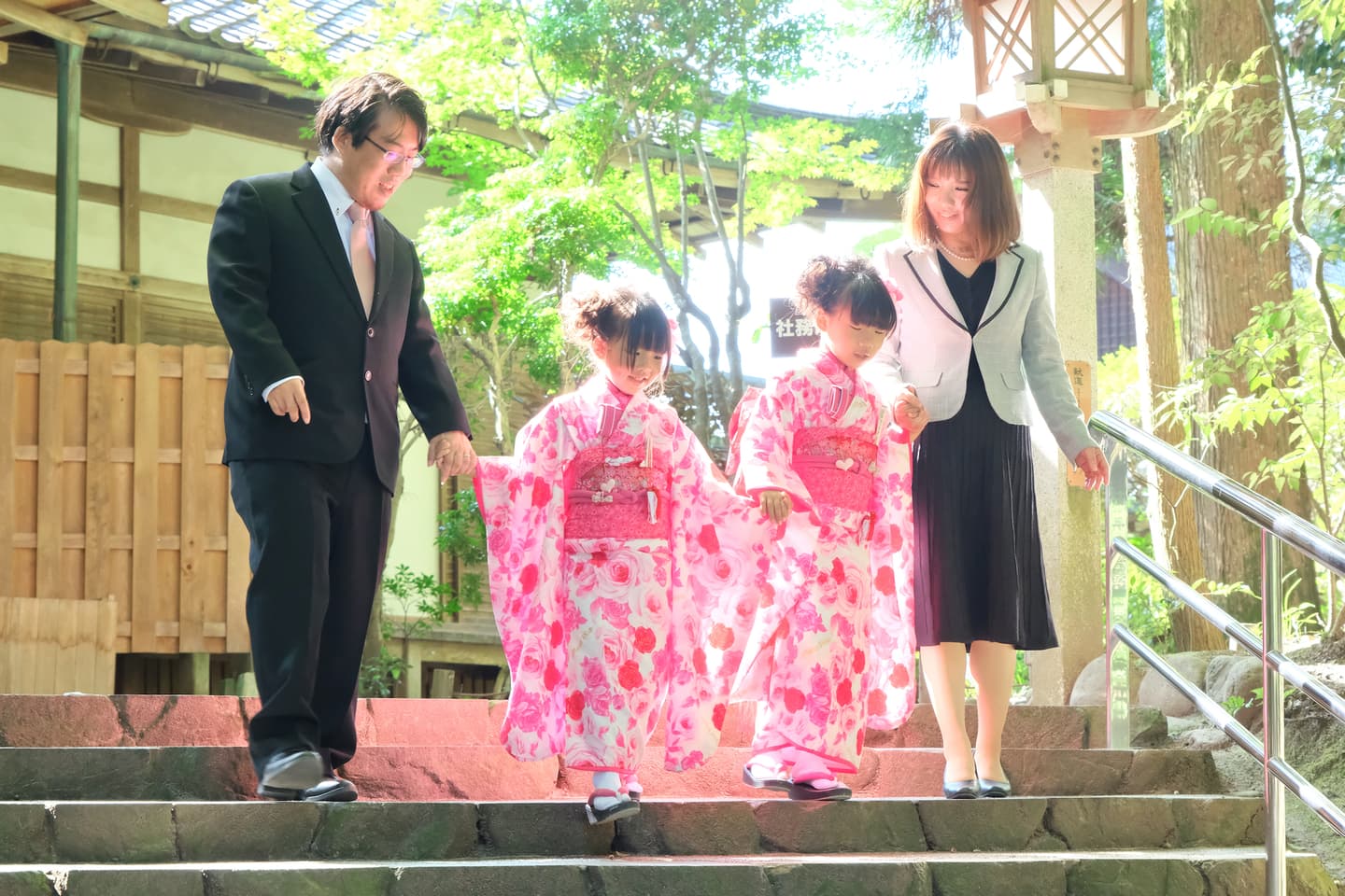 奈良の大神神社で七五三参りをした写真