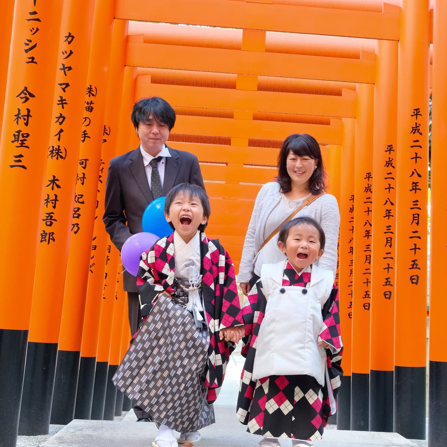 神戸の生田神社で七五三参りをした写真