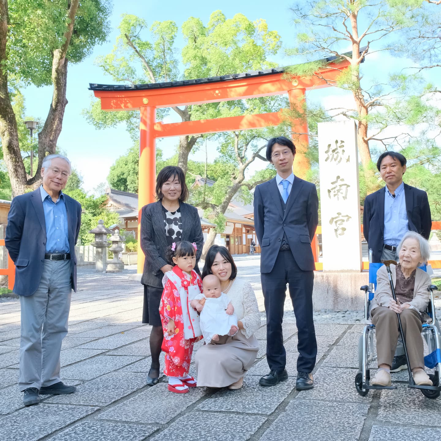 京都の城南宮で七五三をした写真