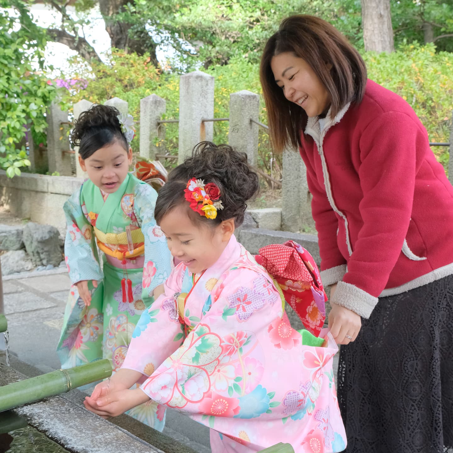 京都の城南宮で七五三をした写真