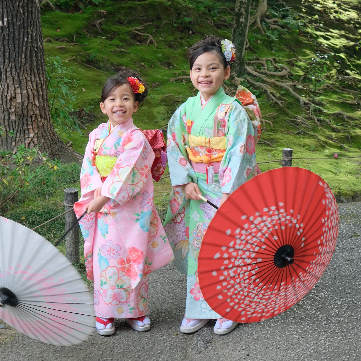 京都の城南宮で七五三をした写真