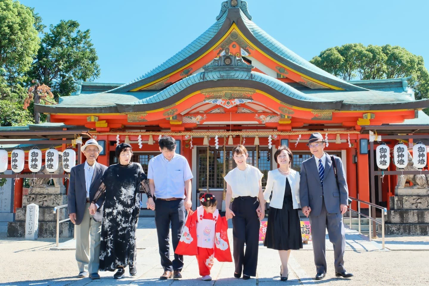 多治速比売神社で七五三の女の子