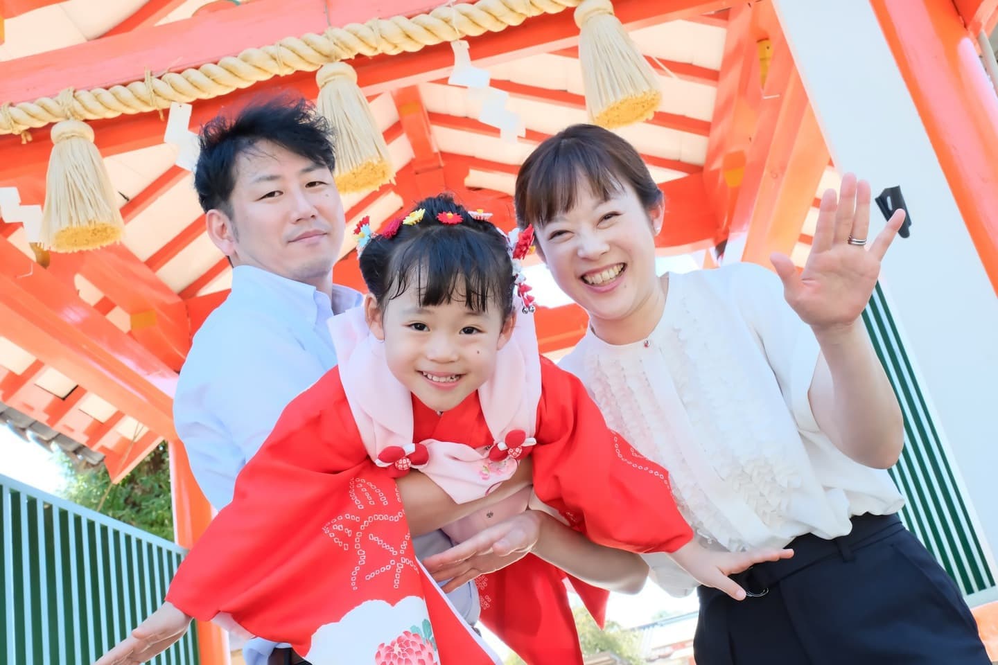 多治速比売神社で七五三の女の子
