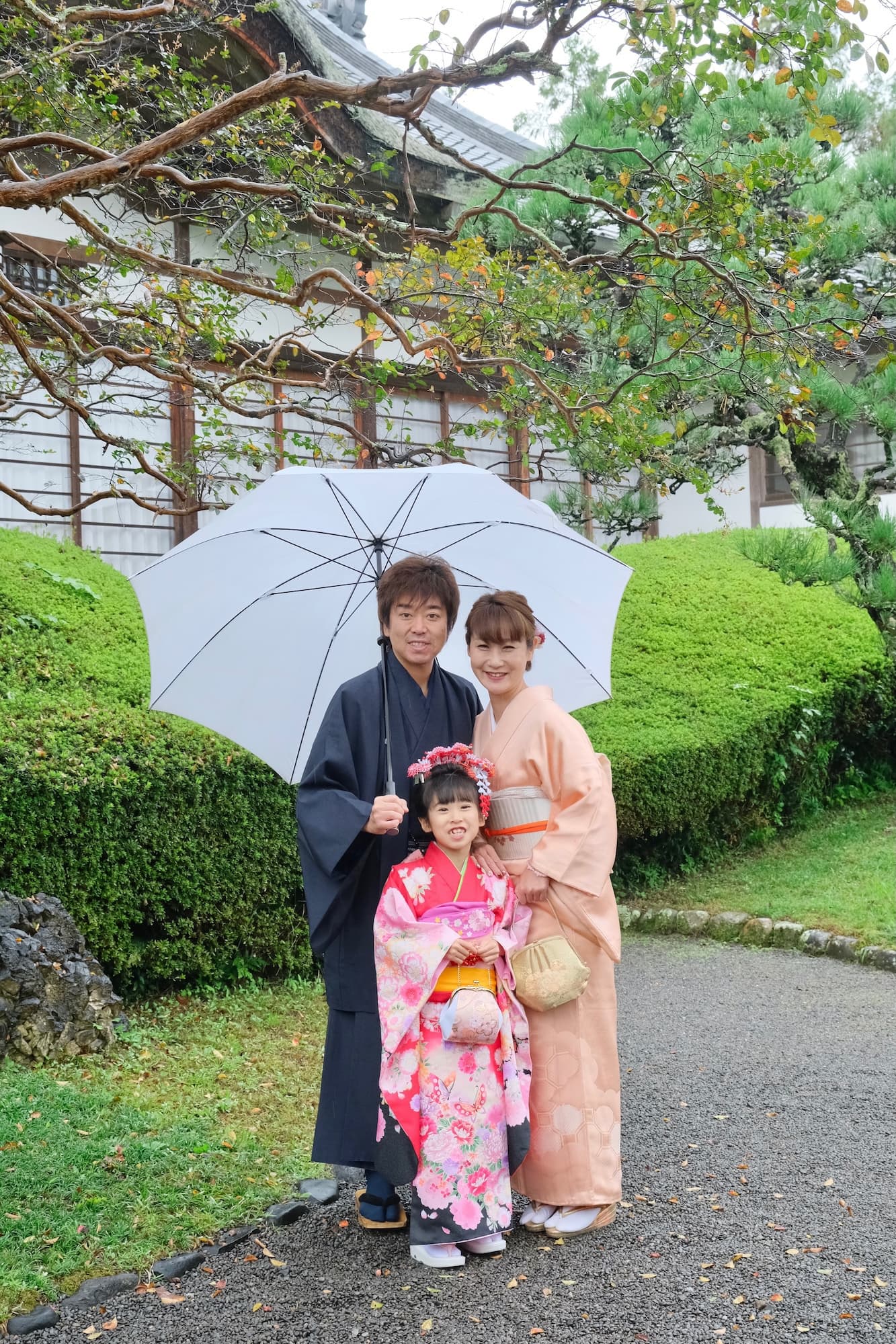 神社で雨の日の七五三