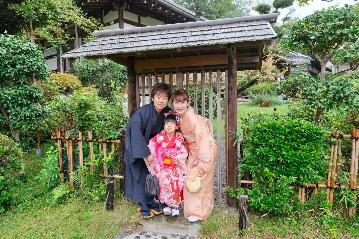 神社で雨の日の七五三